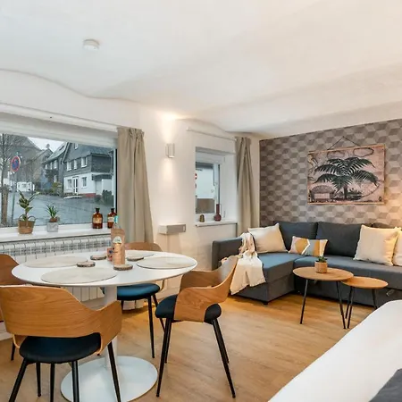 Treehouse For 14 People- Indoor Playground - Ssc - Shared House&garden Winterberg