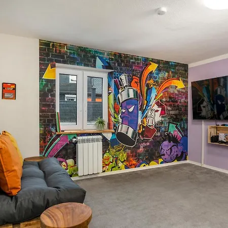 Feriehus Treehouse For 14 People- Indoor Playground - Ssc - Shared House&garden