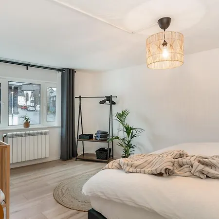 Treehouse For 14 People- Indoor Playground - Ssc - Shared House&garden Feriehus Winterberg