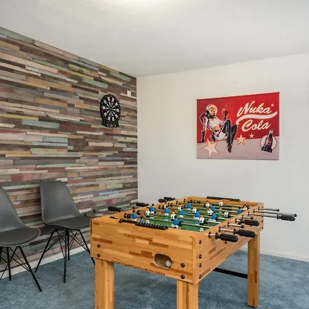 Treehouse For 14 People- Indoor Playground - Ssc - Shared House&garden