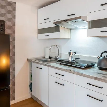 Treehouse For 14 People- Indoor Playground - Ssc - Shared House&garden Feriehus Winterberg