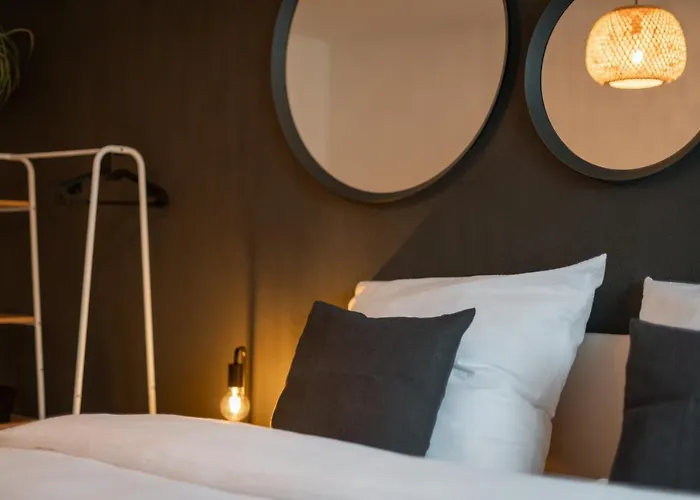 Treehouse For 14 People- Indoor Playground - Ssc - Shared House&garden Semesterbostad