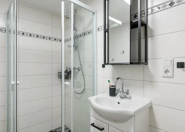 Treehouse For 14 People- Indoor Playground - Ssc - Shared House&garden Semesterbostad Winterberg