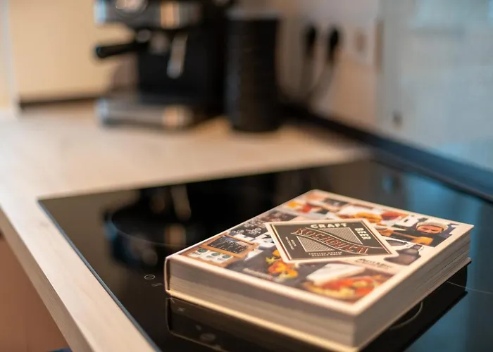 Treehouse For 14 People- Indoor Playground - Ssc - Shared House&garden ווינטרברג