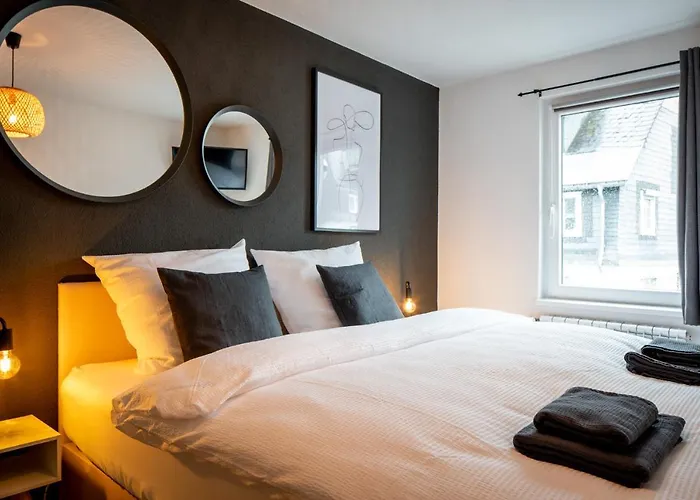 Treehouse For 14 People- Indoor Playground - Ssc - Shared House&garden *