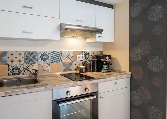 בית נופש Treehouse For 14 People- Indoor Playground - Ssc - Shared House&garden *