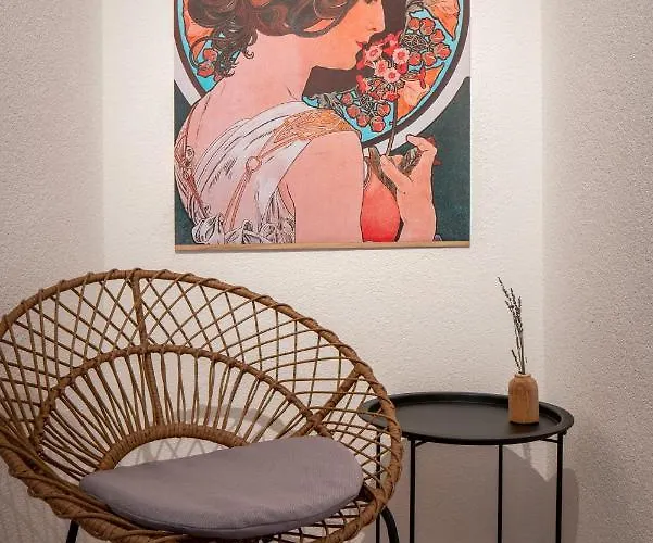 Treehouse For 14 People- Indoor Playground - Ssc - Shared House&garden