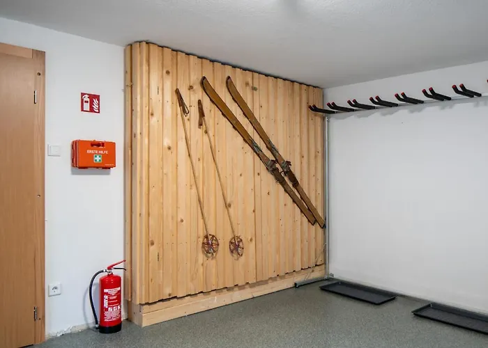 בית נופש Treehouse For 14 People- Indoor Playground - Ssc - Shared House&garden *