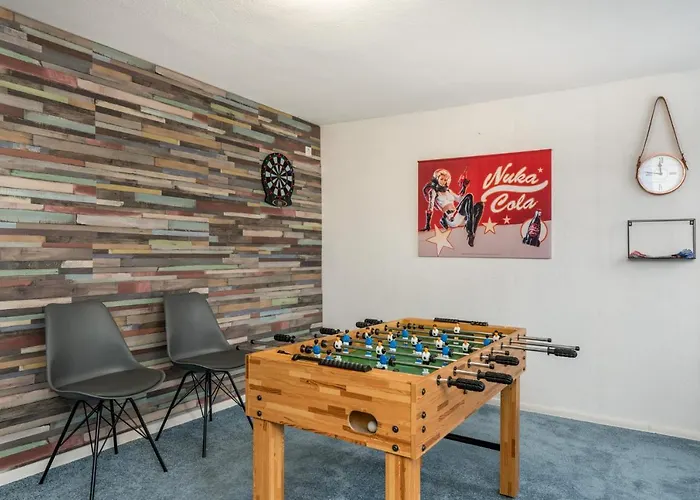 Treehouse For 14 People- Indoor Playground - Ssc - Shared House&garden